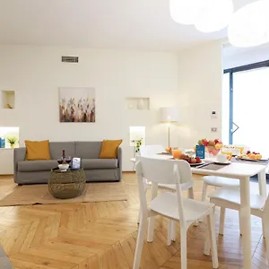 Daire Sweett- Maison Laghetto, Milano