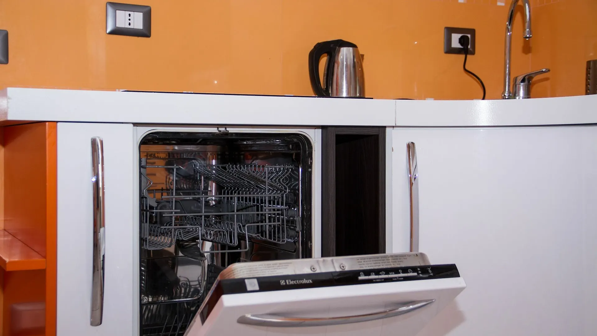 Ciao Flats - Via Fiuggi Apartman Milánó Olaszország